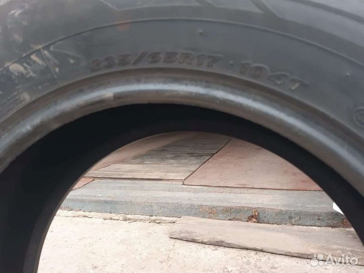 Hankook Dynamic 4x4 235/65 R17 104T