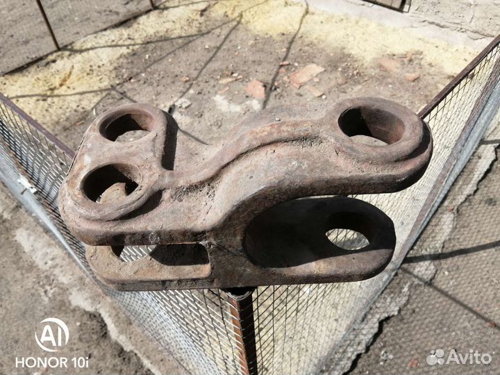 Серьга кировец