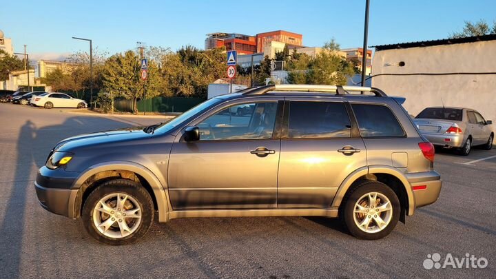 Mitsubishi Outlander 2.4 AT, 2003, 138 000 км