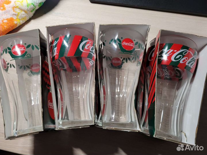 Бокалы кока - кола (Coca Cola)