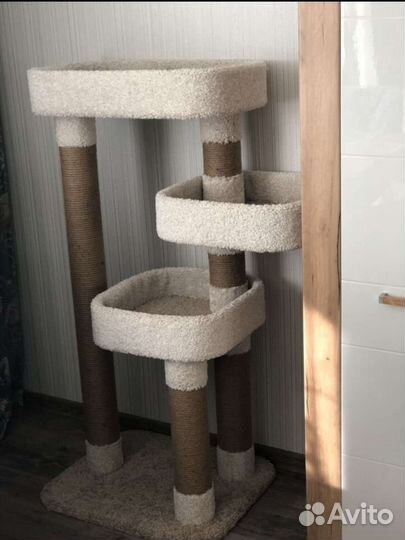 Домик для кошки с когтеточкой новый