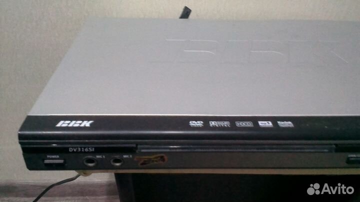 Продам DVD плеер и dvd диски