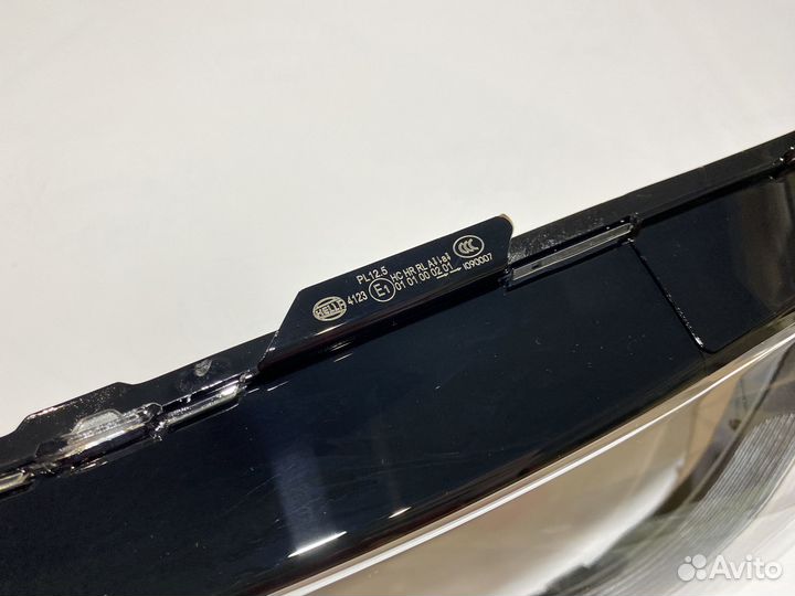 Левое стекло фары Mercedes W213 дорестайлинг