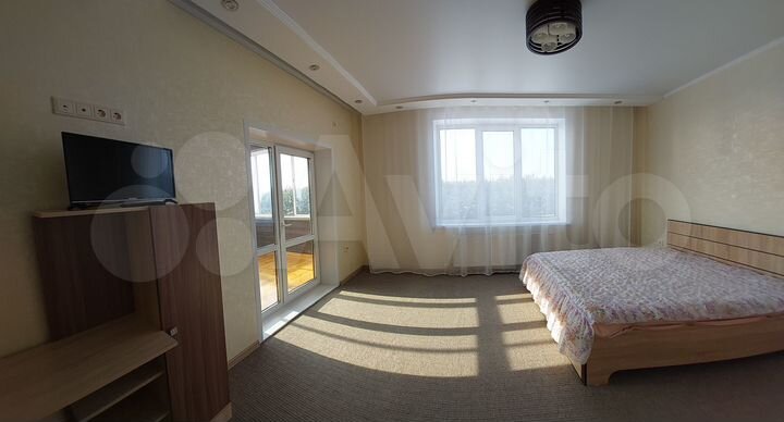 Дом 275 м² на участке 13 сот.