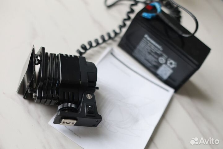 Накамерный видео свет Logocam Le5-S