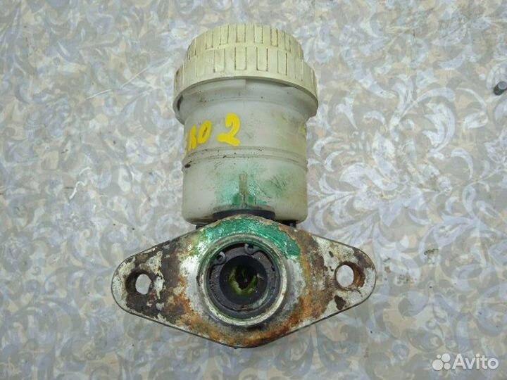 Главный тормозной цилиндр Mitsubishi Pajero 2 1997