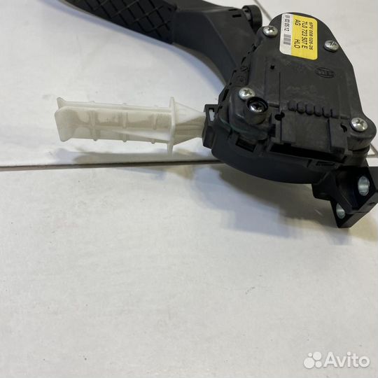 Педаль газа Volkswagen Touareg II (2010—2014)