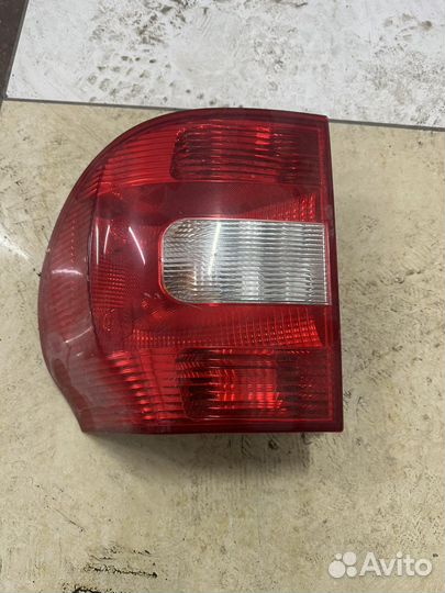 Skoda Yeti правый фонарь 2012