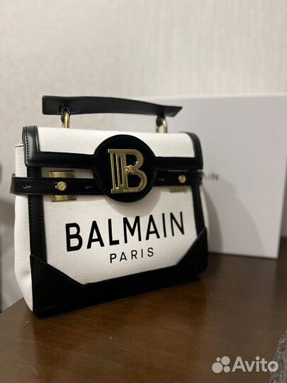 Новая сумка Balmain