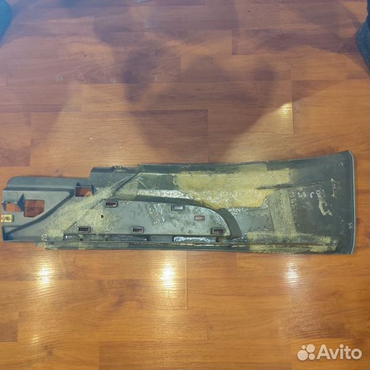 Юбка переднего бампера правая Мерседес Actors mp3