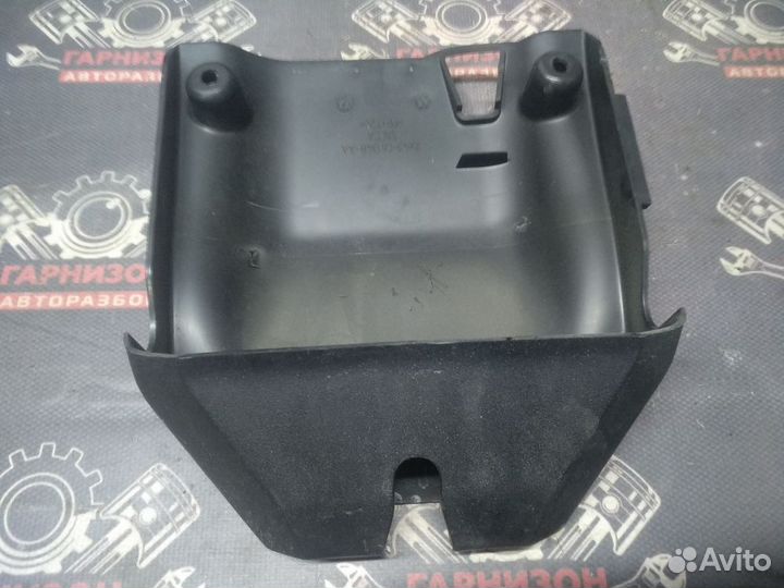 Кожух замка багажника Jaguar X-Type