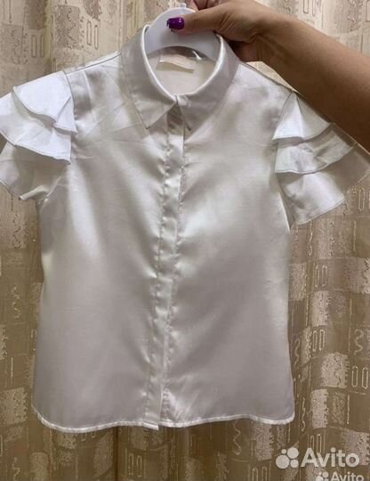 Блузка белая, атласная