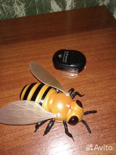 Игрушка Пчëлка на пульте