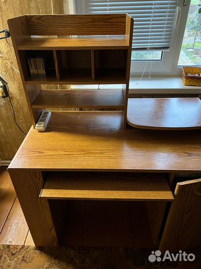 Компьютерный стол