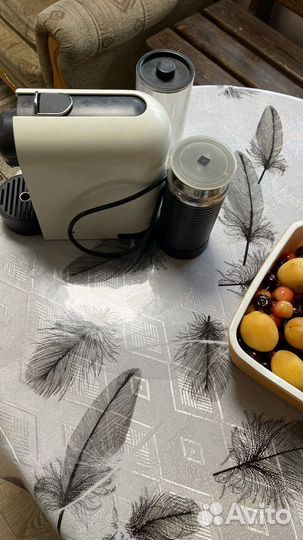 Кофемашина nespresso с капучинатором