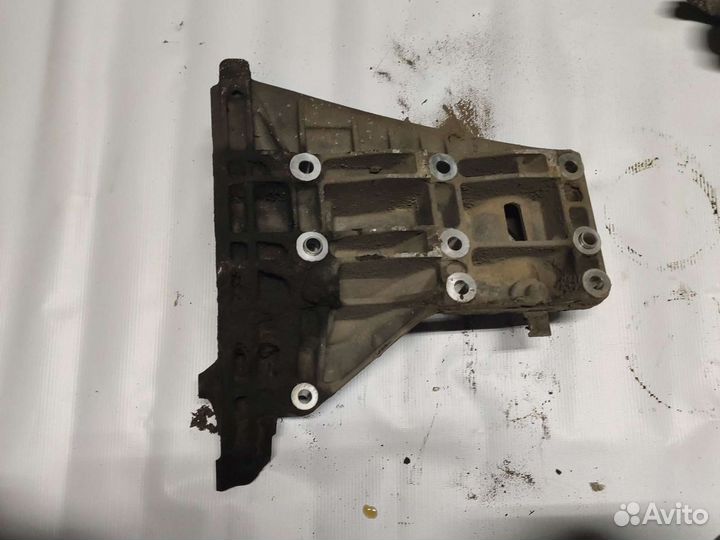 Кронштейн крепления гур Кондиционера Порше Каен 95