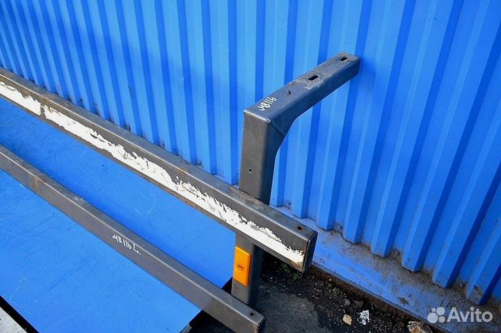 Боковой спойлер по раме, левый mercedes-benz Actros MP4 2542 (01.12)