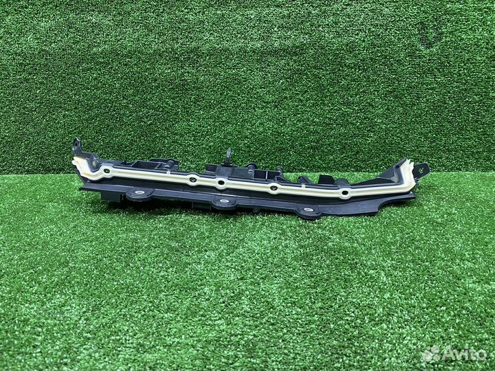 Нижняя часть щита передка правая BMW G20