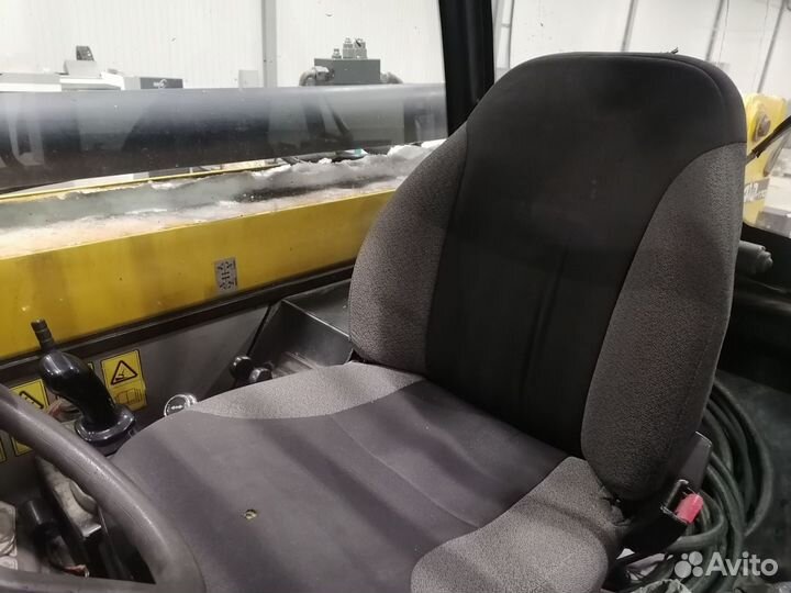 Телескопический погрузчик JCB 540-170, 2010