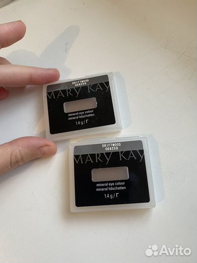 Тени для век Mary Kay