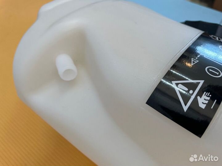 Бачок расширительный Renault Magnum