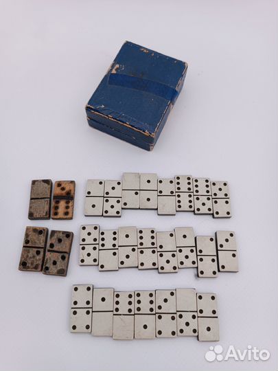 Домино СССР 1960-е гг. Дерево, пластмасса, 26 шту