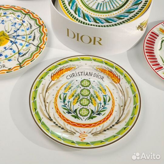 Набор тарелок Dior