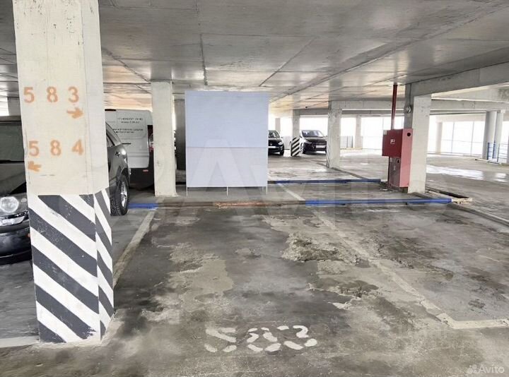 Машиноместо, 12 м²