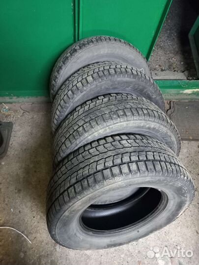 Dunlop SP Winter Ice 01 265/65 R17 112S