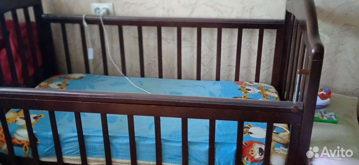 Кроватка детская (без маятника)