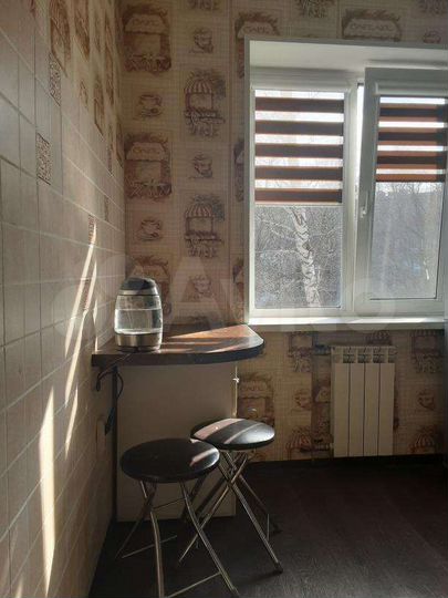 3-к. квартира, 60 м², 2/5 эт.
