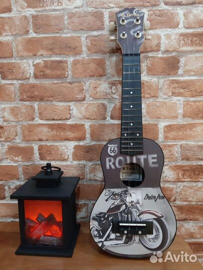 Укулеле сопрано с рисунком