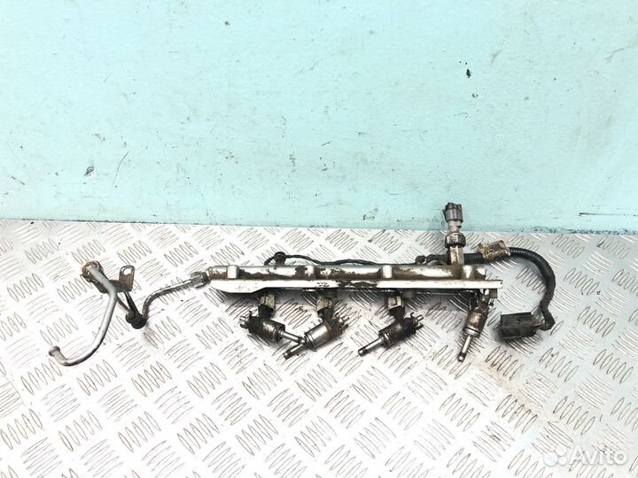 Топливная рампа Ford Focus 3 2.0