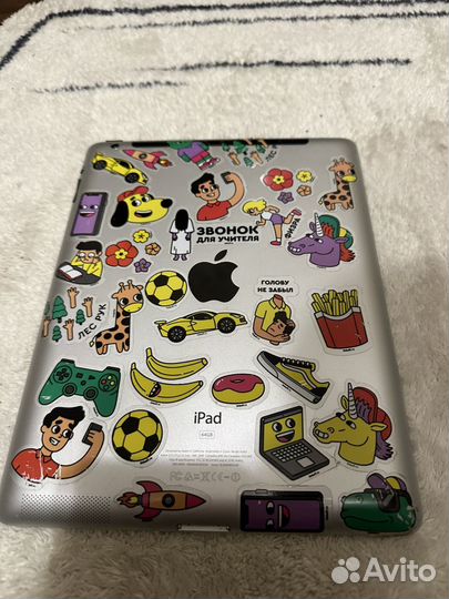 iPad 3 Wi-Fi + Cellular 64gb