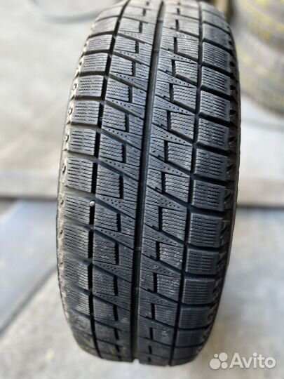 Bridgestone Blizzak Revo2 215/55 R17