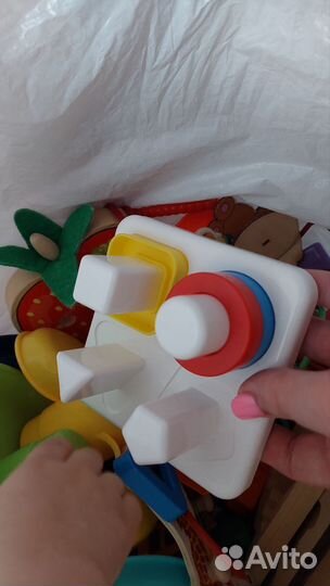 Развивающие игрушки пакетом