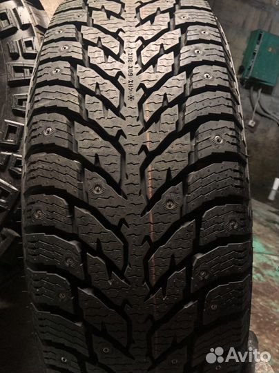 Nokian Tyres Hakkapeliitta LT3 285/70 R17