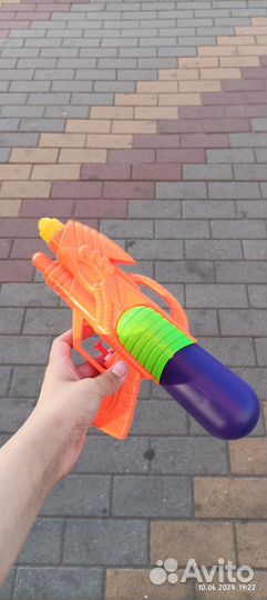 Водяной пистолет