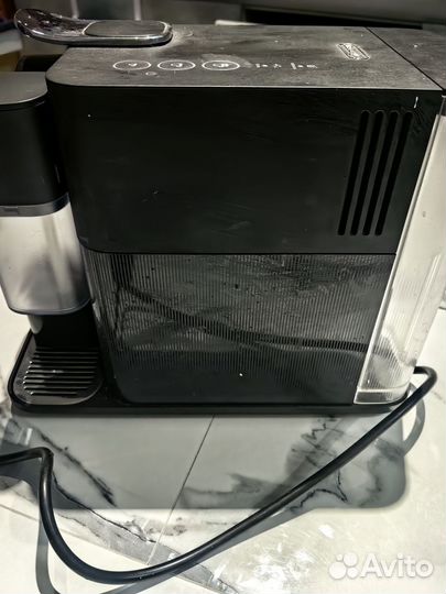 Кофемашина delonghi nespresso lattissima