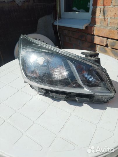 Фара передняя правая kia rio 4