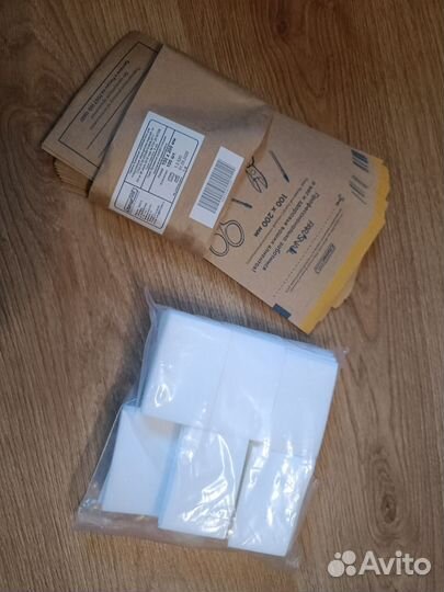 Лак для ногтей пакетом