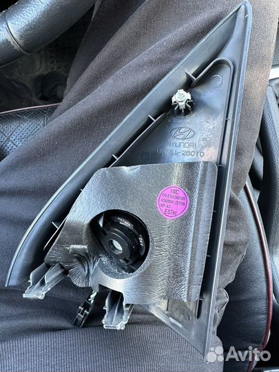 Левый динамик в стойку Santa fe 2