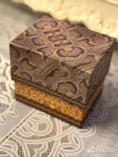 Кружка в подарочной коробке год змеи