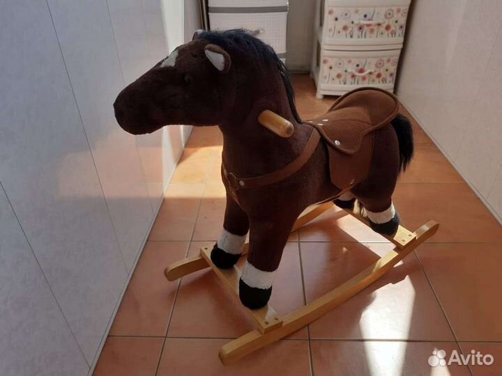 Лошадь качалка