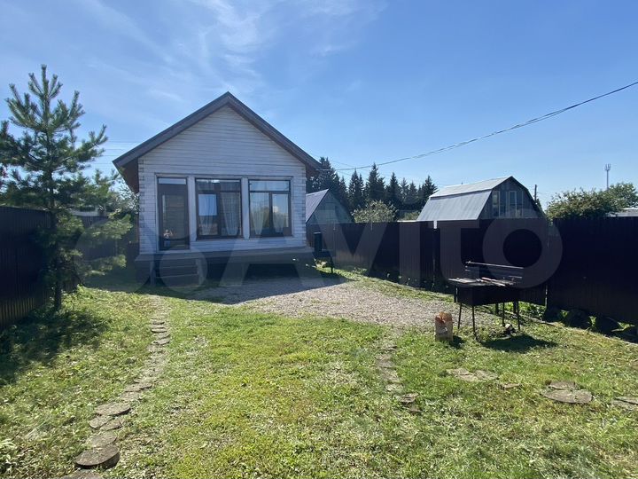 Коттедж 100 м² на участке 5 сот.