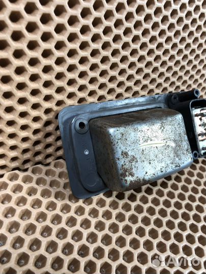 Пепельница задняя левая Ford Taurus 2 1991-1995