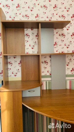 Компьютерный стол