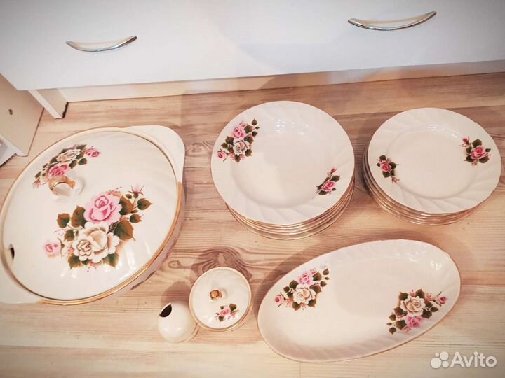 Набор столовой посуды