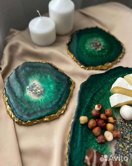 Поднос и два подстаканника