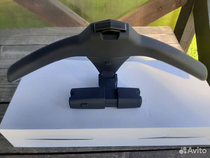 Вешалка для авто